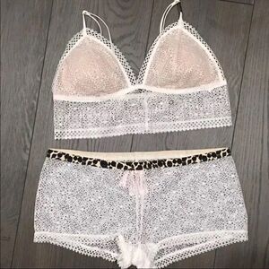 Victorias Secret crochet padded bralette matching Boyshorts Shortie panty set